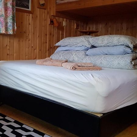 Cozy Cabin In The Woods Selfoss Esterno foto